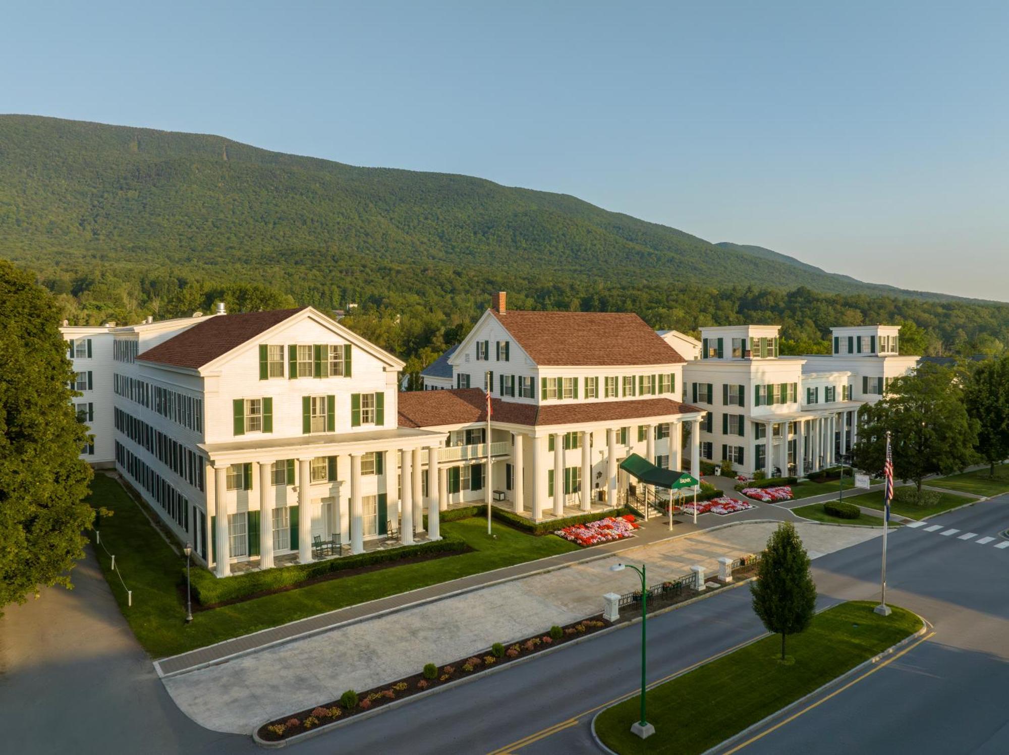 The Equinox Golf Resort & Spa Манчестер Экстерьер фото